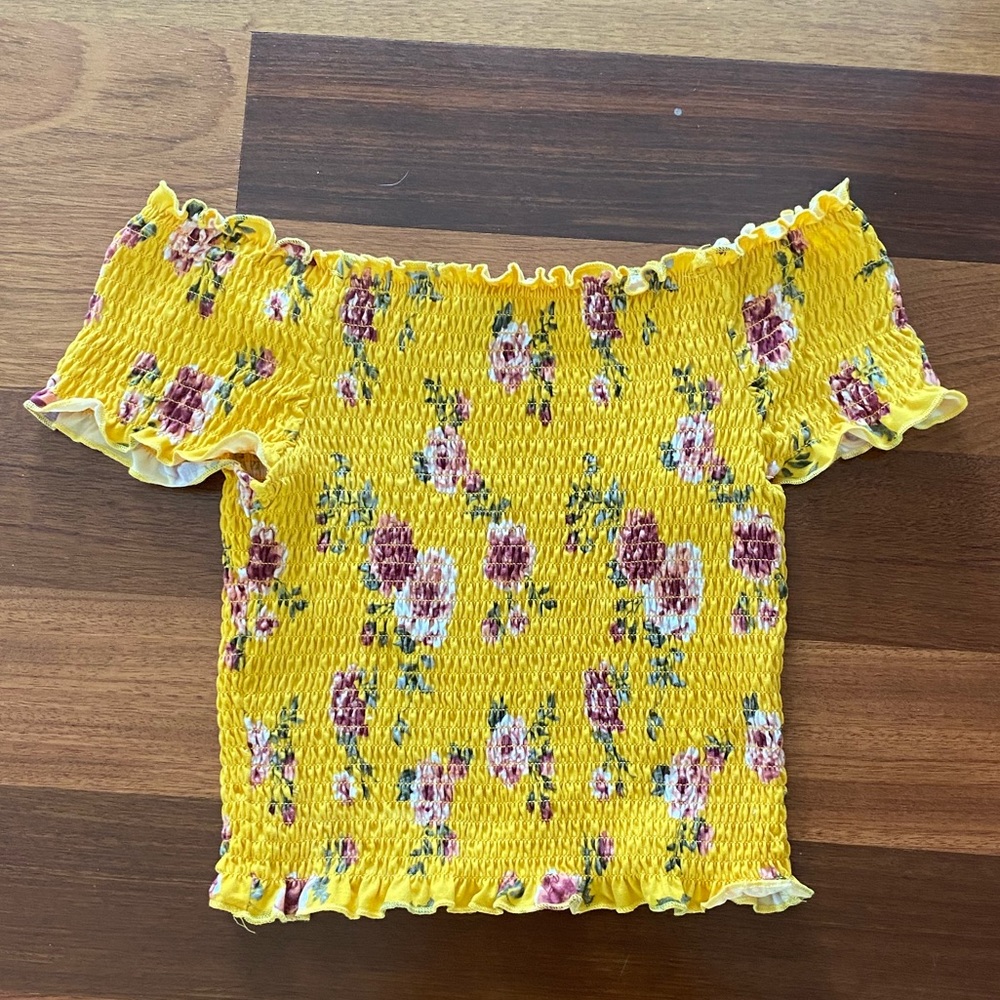 Off the shoulder Rue 21 top